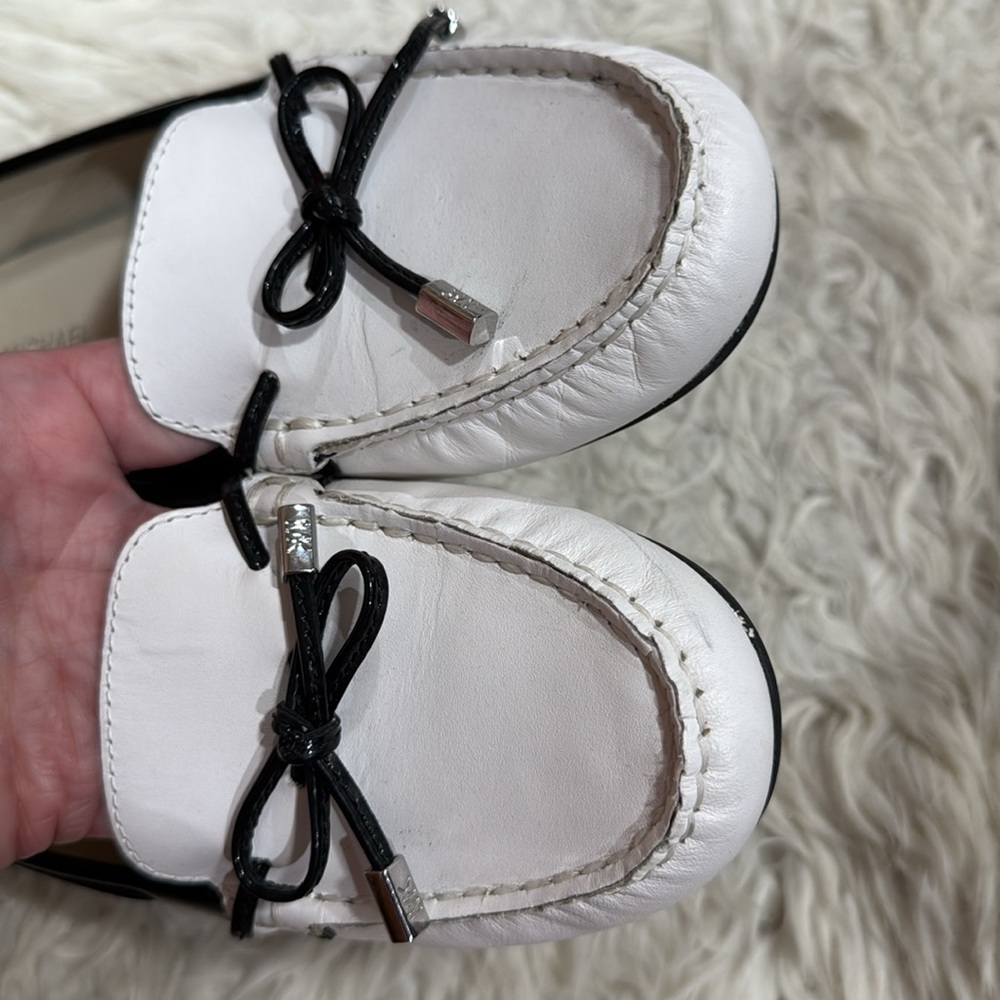 Michael Kors Black/White Sutton Leather Moccasins‎ Women’s Size 6.5M - Picture 6 of 10
